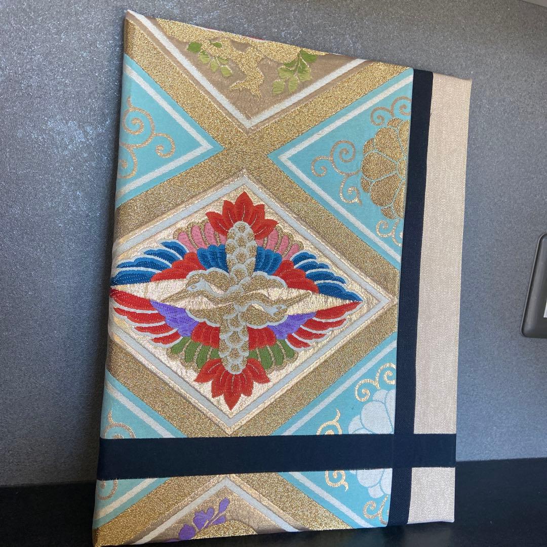 ファブリックパネル　インバウンド　アート　民泊　施設　壁面　着物アート