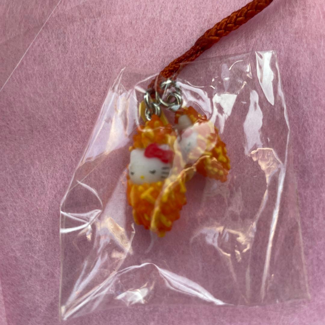 ご当地 ハローキティ みのむし 根付 ストラップ - メルカリ