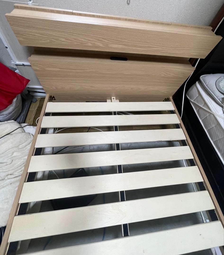 シングルベッド ブラウン×ホワイト ライト付き