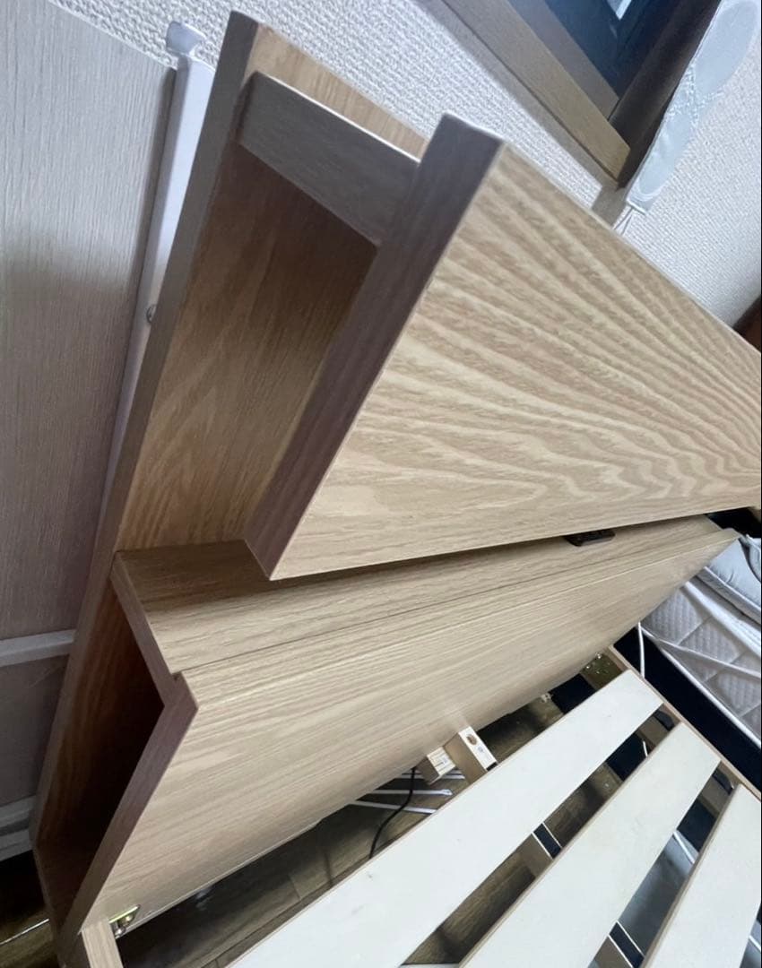 シングルベッド ブラウン×ホワイト ライト付き