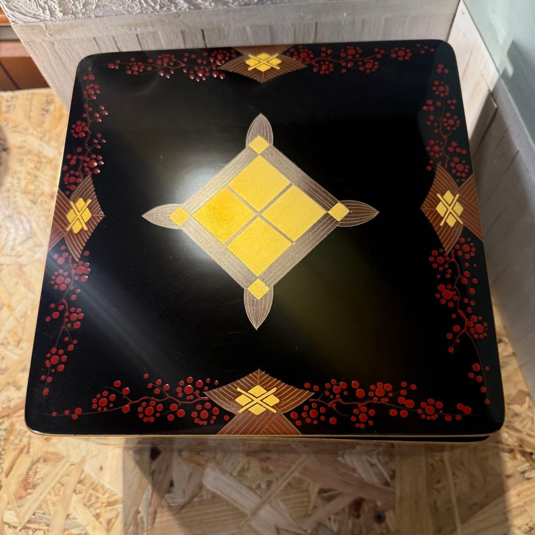 ヴィンテージ♡秀衡塗 2段重箱 黒×金×朱の華やかデザイン お正月