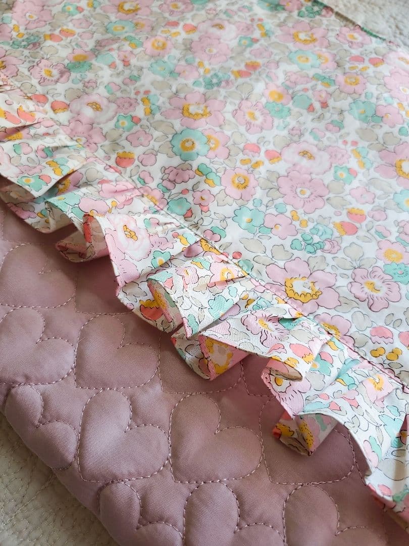 ☆hitomi様☆LIBERTY ベッツィ フリルバッグ