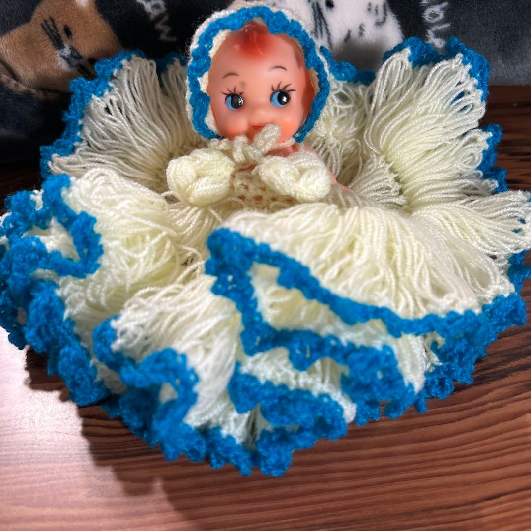 キューピー人形』編み物ドレスの人形4体セット - メルカリ