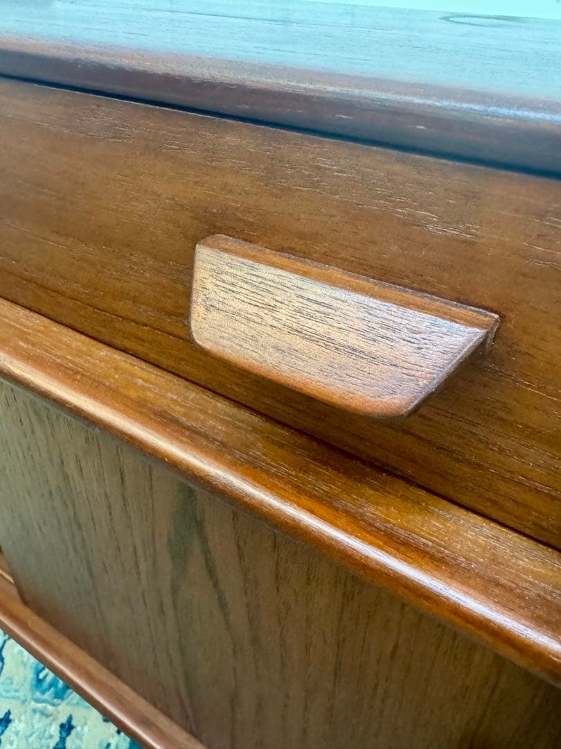 Klokken 北欧/デンマーク/ヴィンテージ家具/キャビネット/チーク