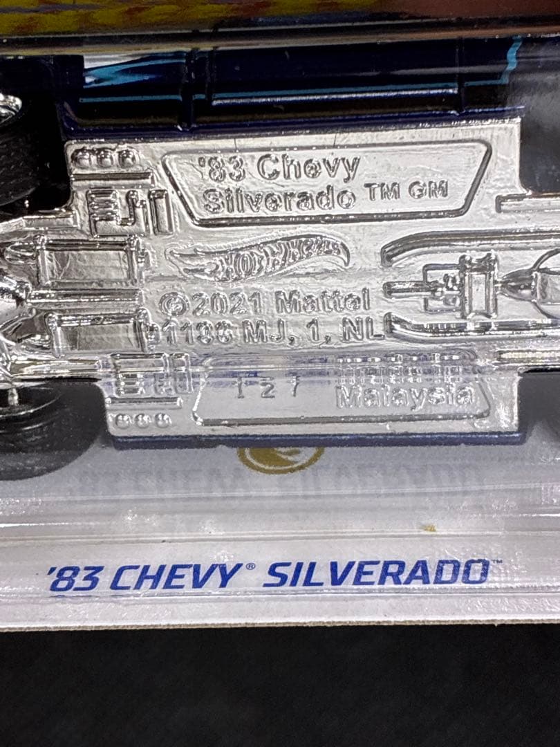 スーパートレジャーハント '83 CHEVY SILVERADO™ホットウィール
