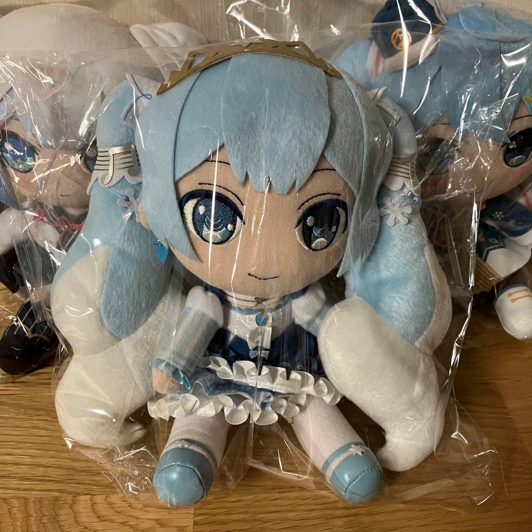初音ミク　雪ミク　GIFT製　ぬいぐるみ　2018〜2020