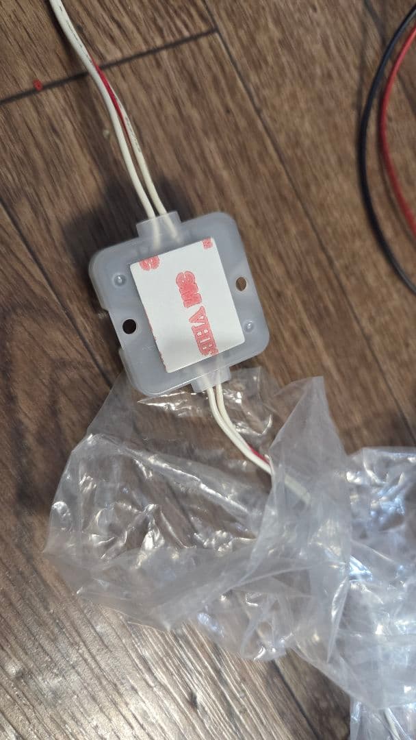 テープライト18mLEDイルミネーションライト100個　ディスプレイ照明間接照明