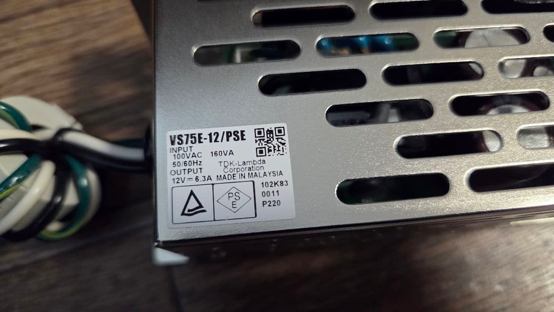 テープライト18mLEDイルミネーションライト100個　ディスプレイ照明間接照明