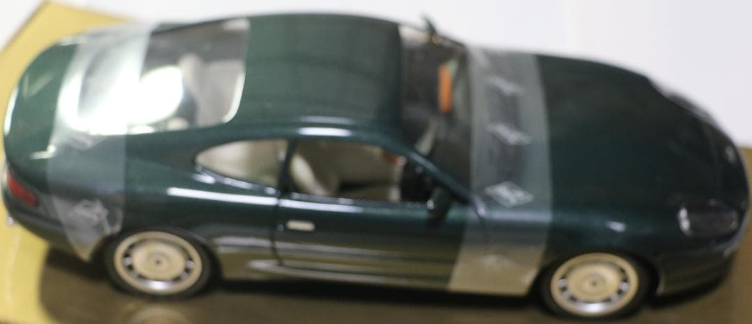 GUILOY製 アストン・マーチンDB7 ブリティッシュグリーンカラー 1