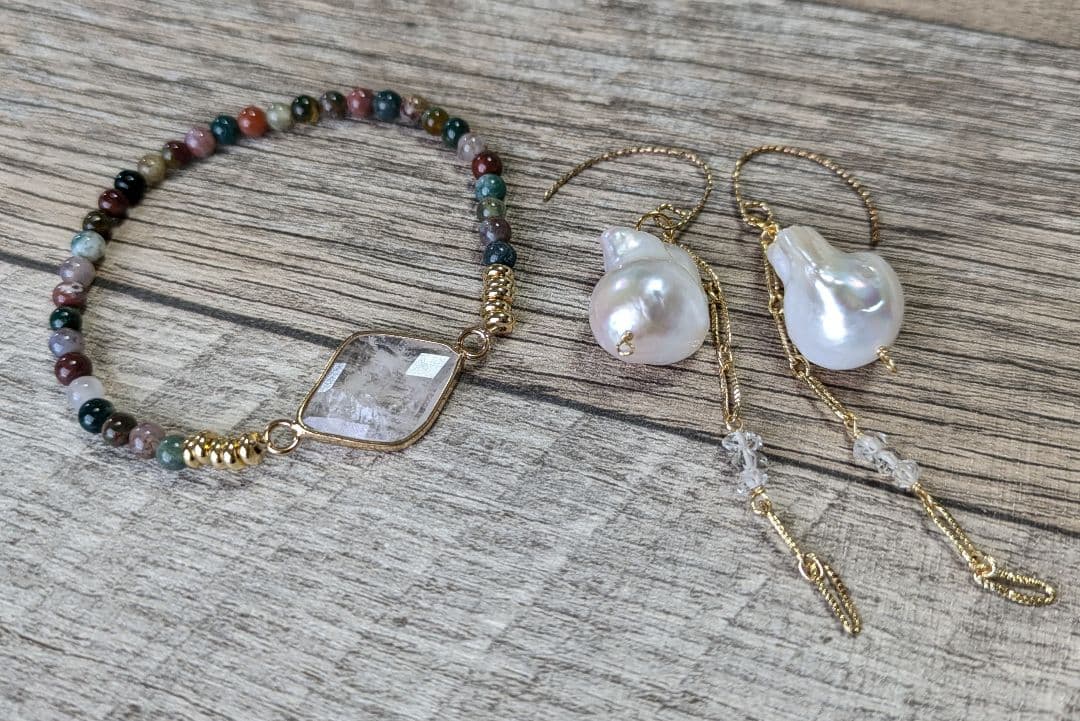 大粒オイスターパール☾　ハーキマークォーツ　チャーム