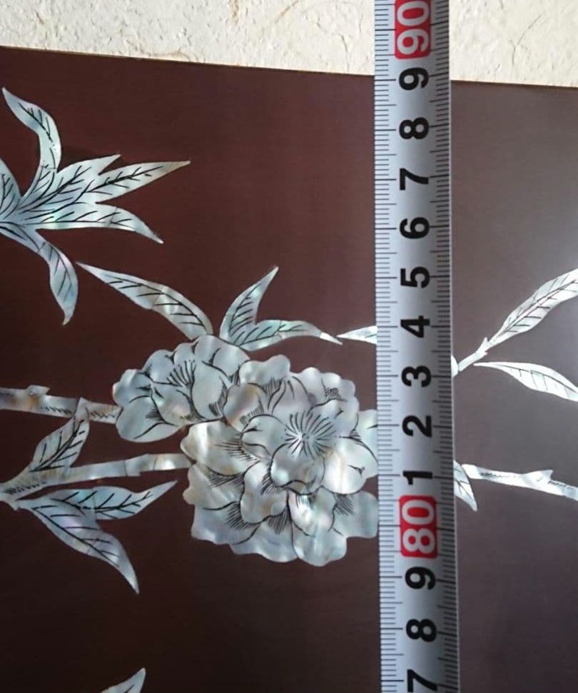 螺鈿細工　花鳥図　壁掛け　漆塗木板　置物　インテリア　工芸品　美術品　A1395