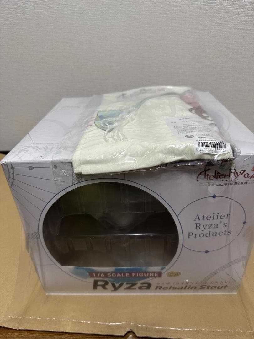 ライザのアトリエ ライザ フィギュア 新品未開封 あみあみ限定タペストリー付