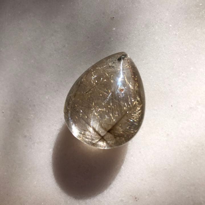 シルバークォーツ ティアドロップ 2