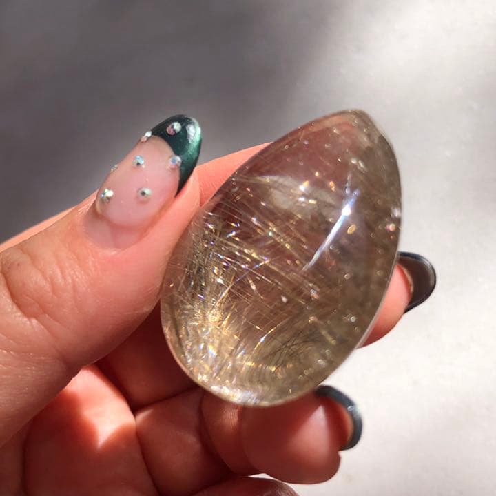 シルバークォーツ ティアドロップ 2