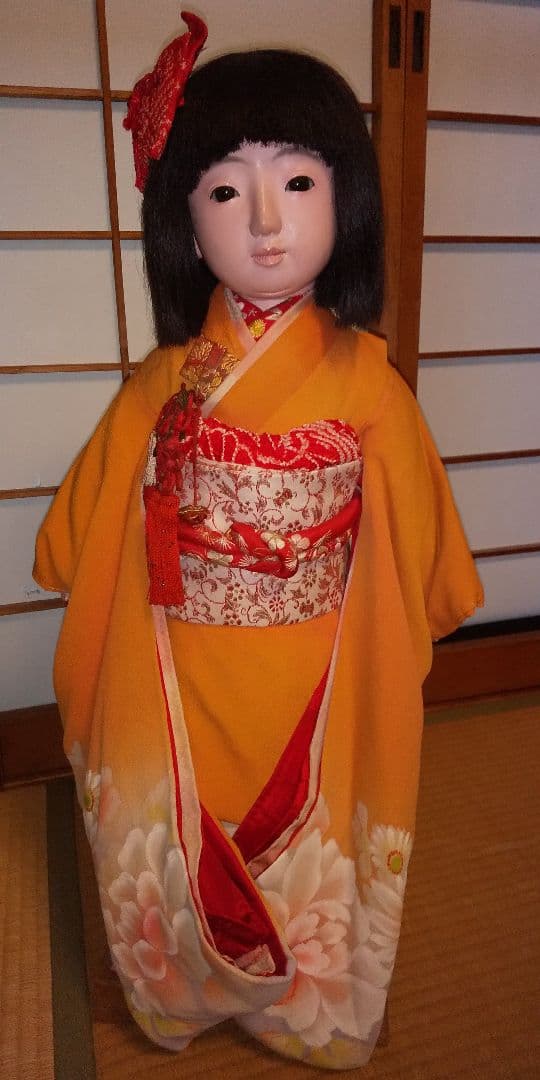 美しい市松人形