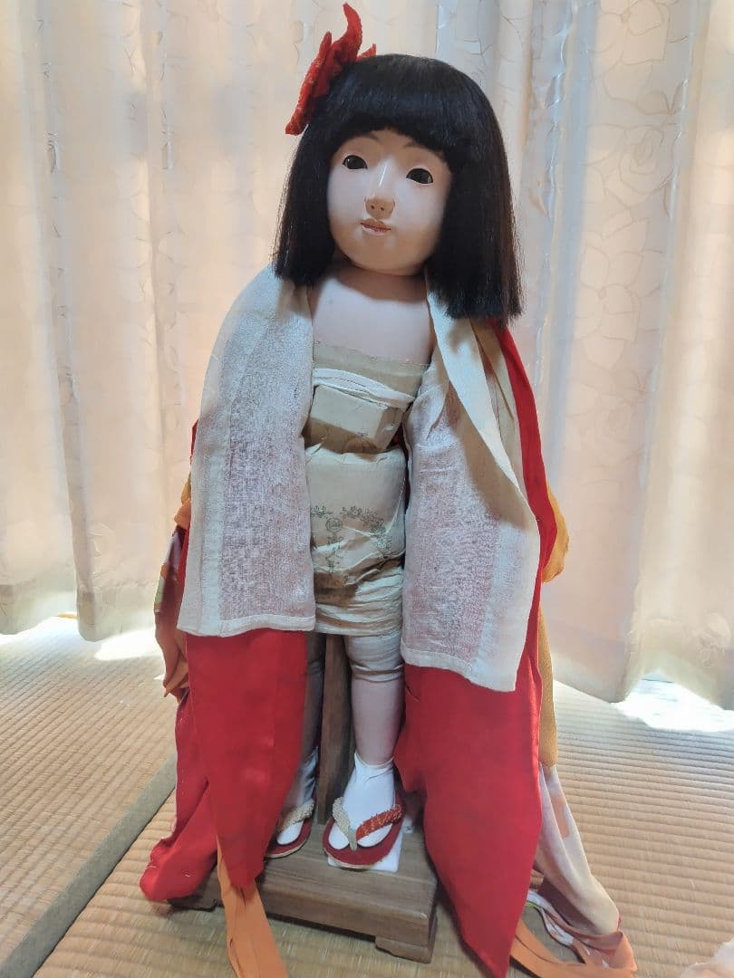 美しい市松人形