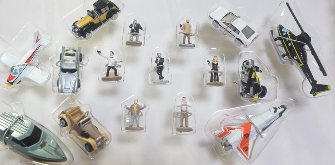 貴重　gal00b社製００７コレクション　マイクロマシーン　未開封　中古品