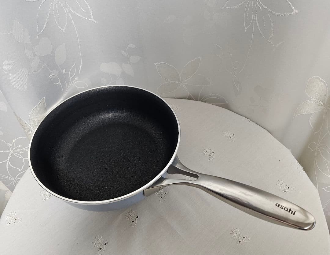 【最終値下げ】アサヒ軽金属オールライ卜22cm(蓋付き)ブルー