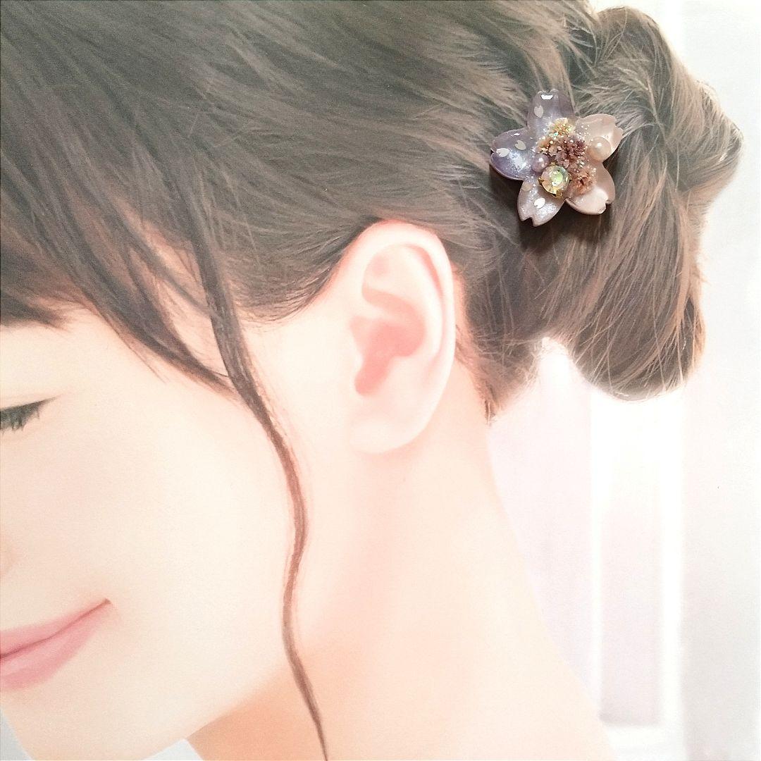 no.1743 レジン ヘアゴム ブローチ ポニーフック 桜 - メルカリ