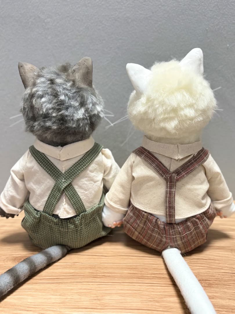 A 仲良し2匹のアートドール　【ハンドメイド】猫　ぬいぐるみ　羊毛フェルト