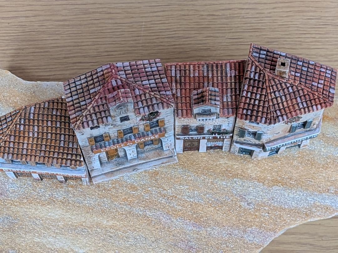 GAULT ハウス　フランスの街並み 置物 2011年製　石板付き