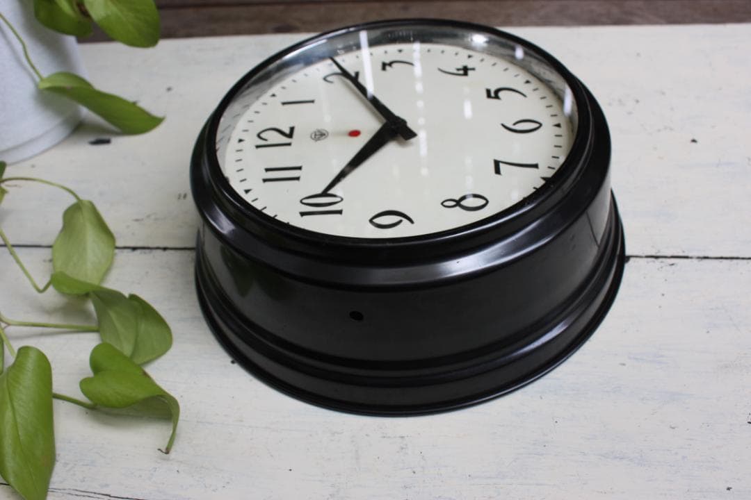 インダストリアル 静音 アンティーク 丸型 電池式 クオーツ改造 動作品