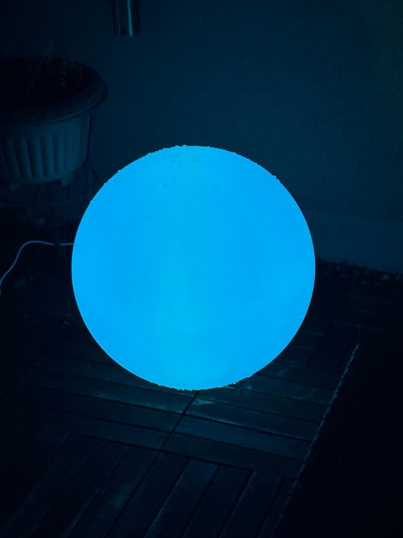 ソーラー式球形ライト 色変化 led イルミネーション　青　赤　黄色　白　ピンク