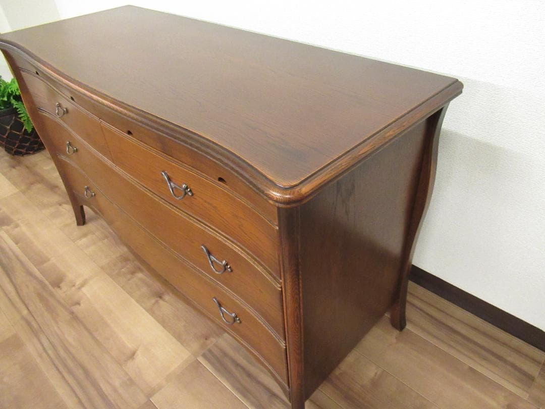 リビングチェスト