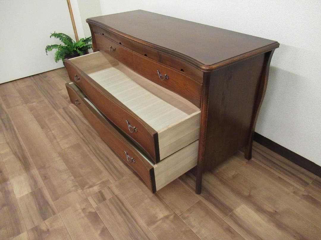 リビングチェスト