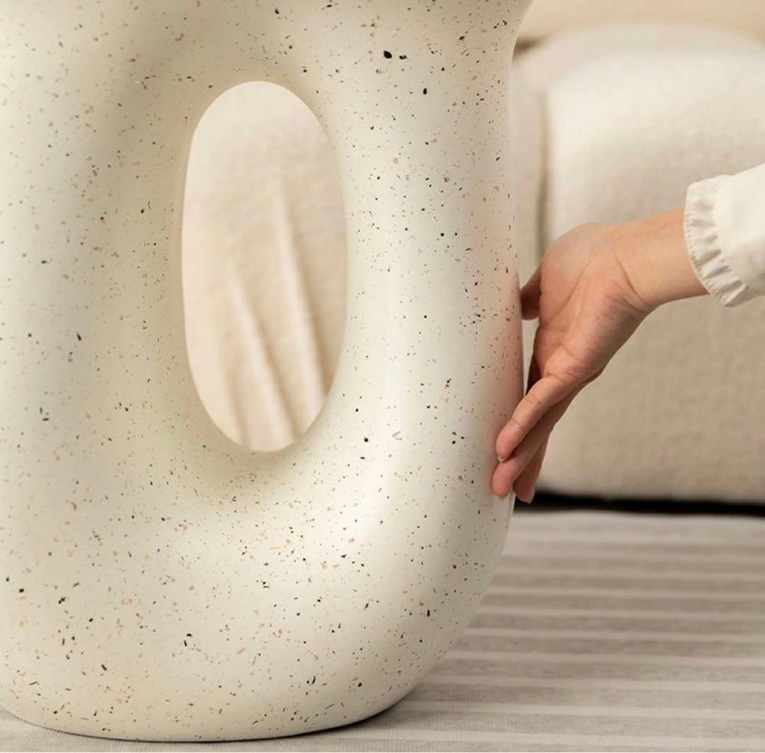 UNHO セメント サイドテーブル ホワイト