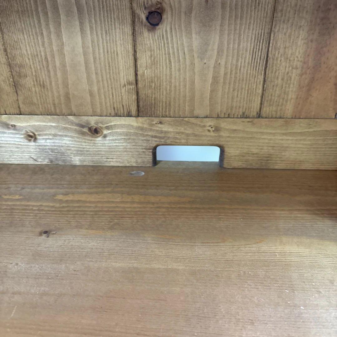 カントリー家具　キャビネットハート