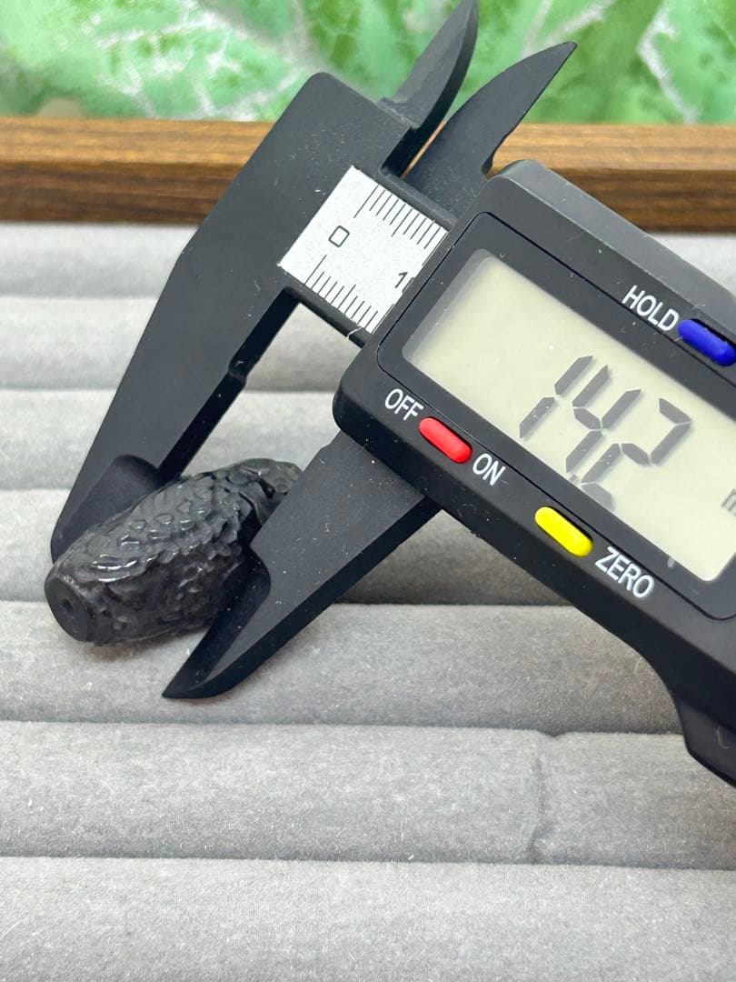 天然石シルバーオブシディアンパーツ　ドラゴン天珠　No.2215