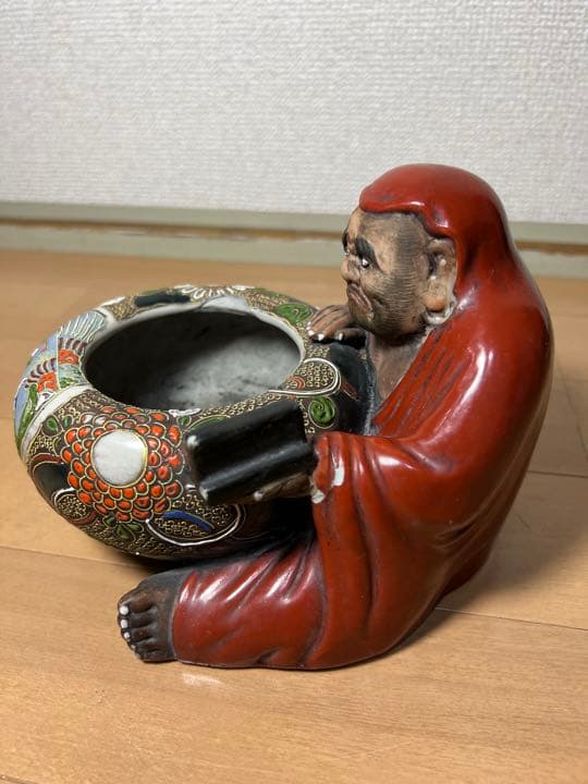 767 九谷焼　達磨　灰皿　時代物