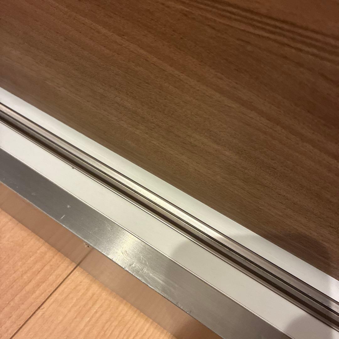 AYANOホワイト木製食器棚 スライド扉付き