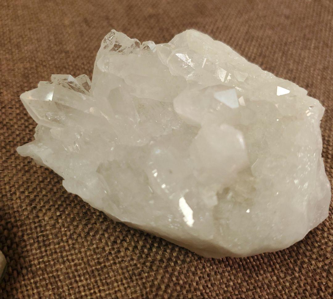 癒しと浄化　アメジストとクォーツの置物　アリゾナ州ツーソン