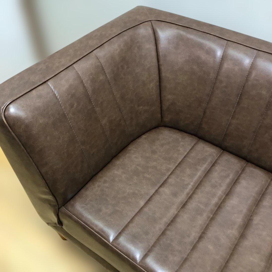 送料無料 2人掛けソファ レザー調 インテリアショップ カフェ風　112925