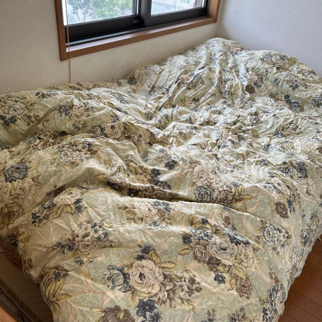 4.美品！ハンガリーホワイトダッグダウン　羽毛掛け布団　Ｄ90％ 1.4k g