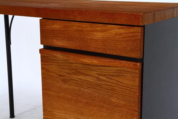 【新品・送料無料】デスク　レアル