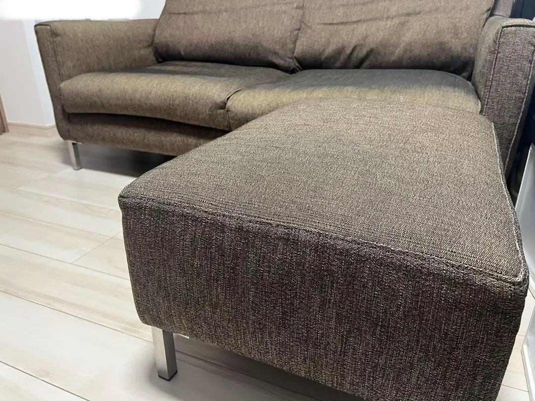 eilersenアイラーセン 2人掛けソファ　オットマン付き