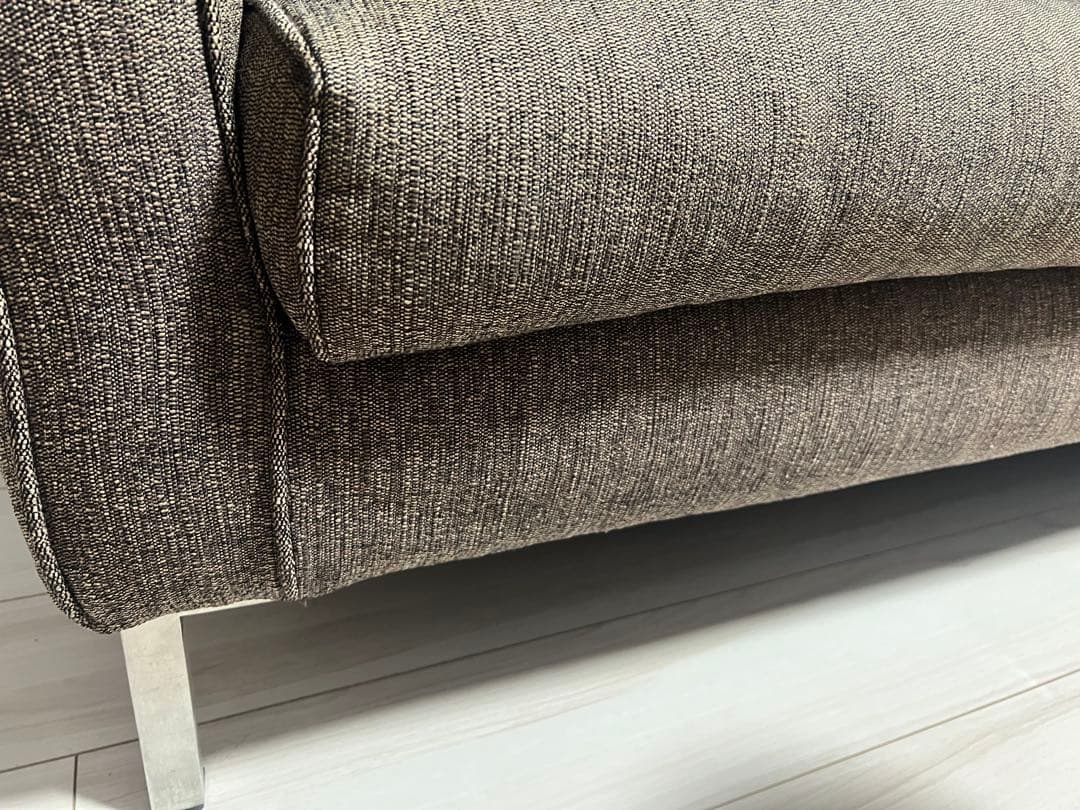 eilersenアイラーセン 2人掛けソファ　オットマン付き