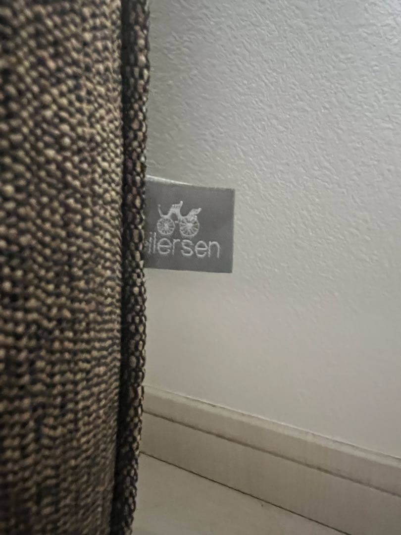 eilersenアイラーセン 2人掛けソファ　オットマン付き