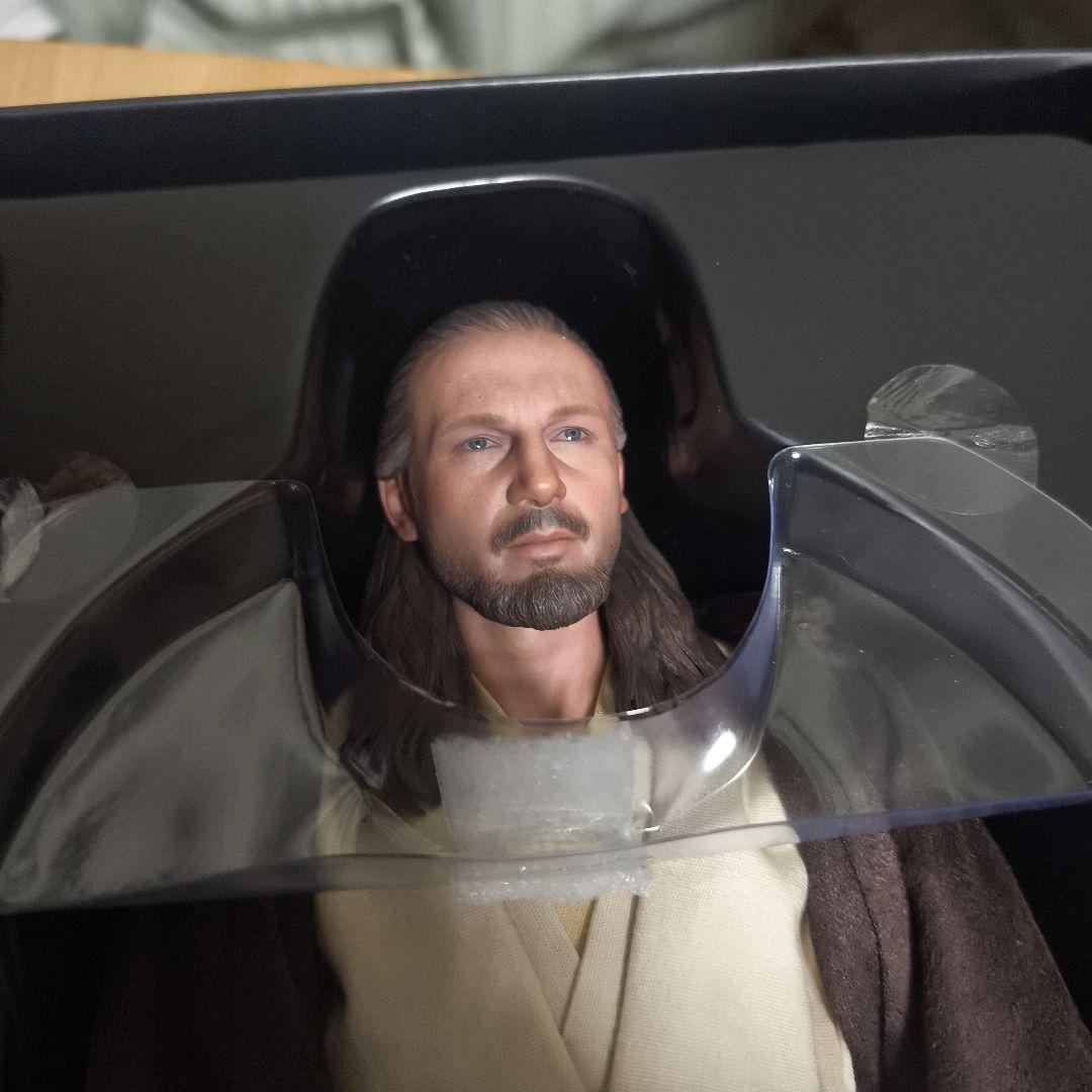 ホットトイズ　ムービーマスターピース　クワイガンジン