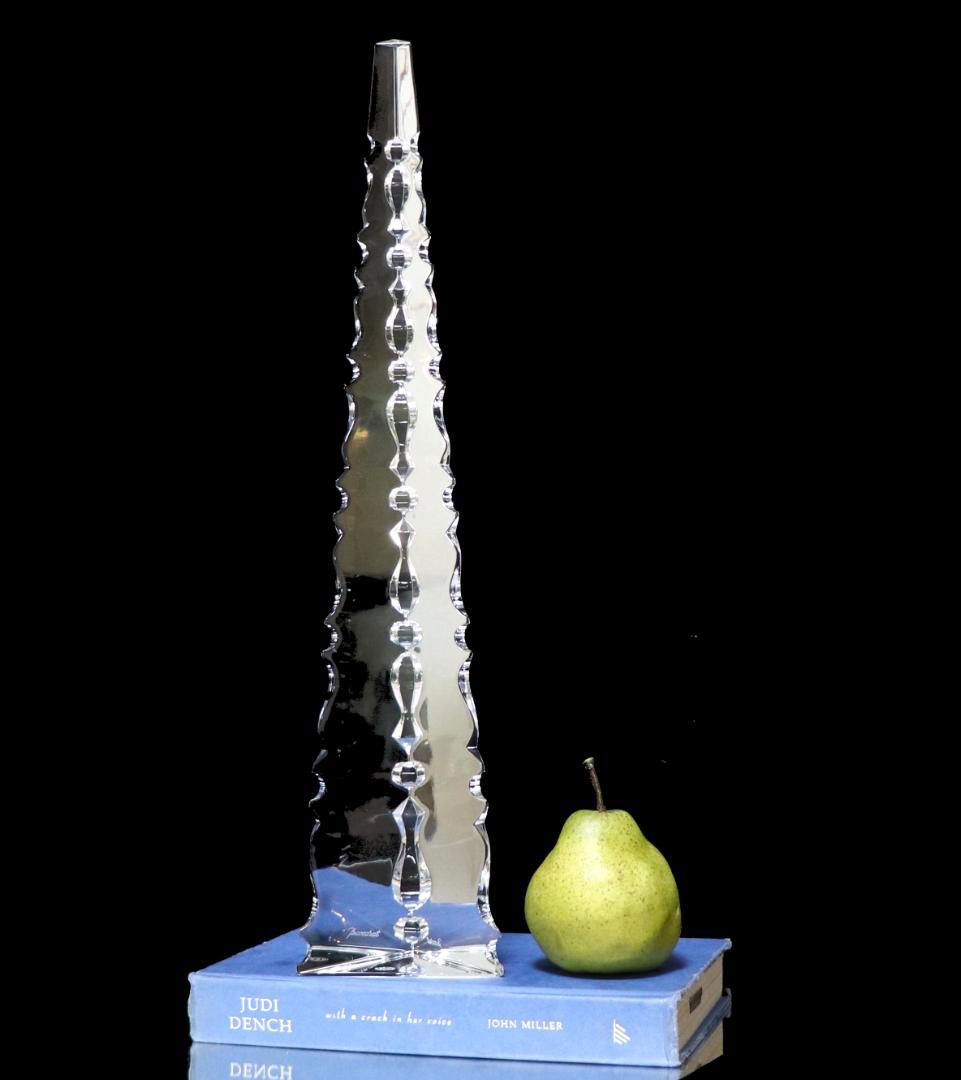 オールド・バカラ 特大作品 稀少 波状カット 三角台座 45.5cm 2.4kg