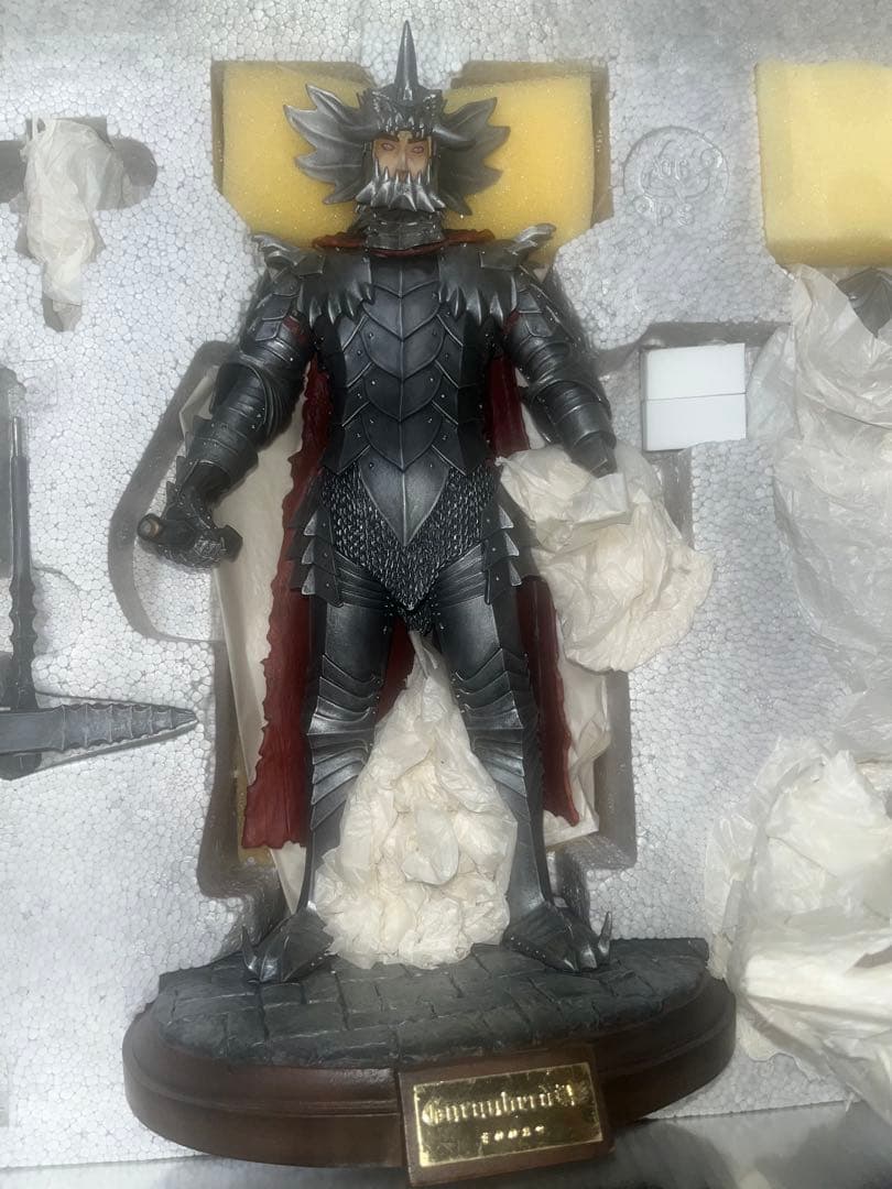 限定品】ベルセルク グルンベルド フィギュア ART OF WAR シリアル入