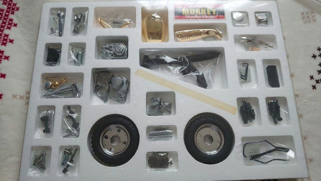 イマイ製 ホンダ Monkey Limited Edition 1/4モ デル