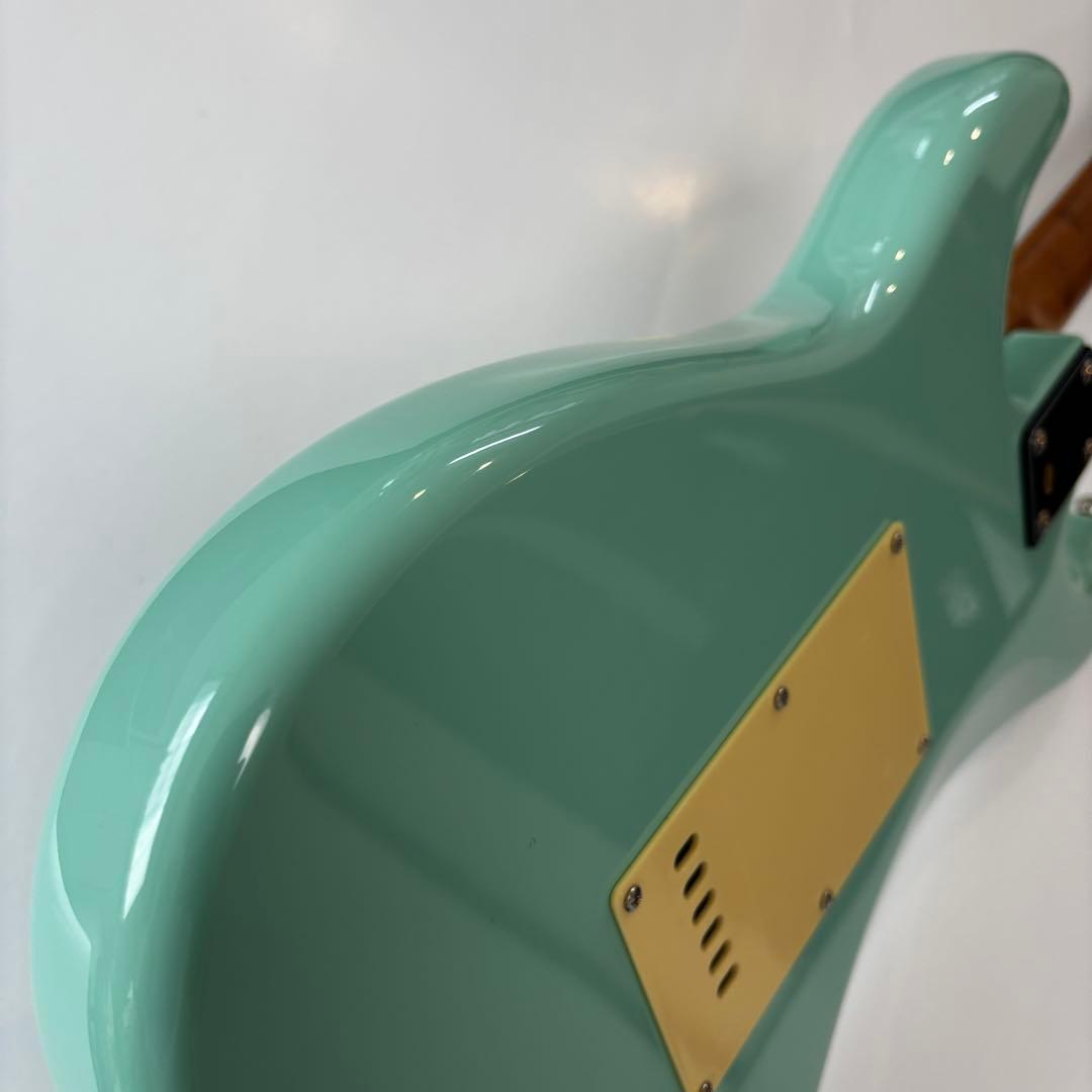 ☆美品☆Bacchus バッカス ストラトローステッドメイプル サーフ