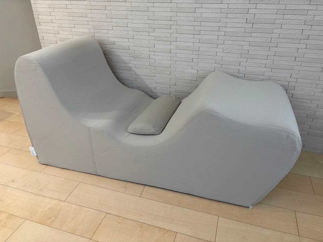 美品　ZINUS ゼログラビティチェア ソファ オートミール　人間工学