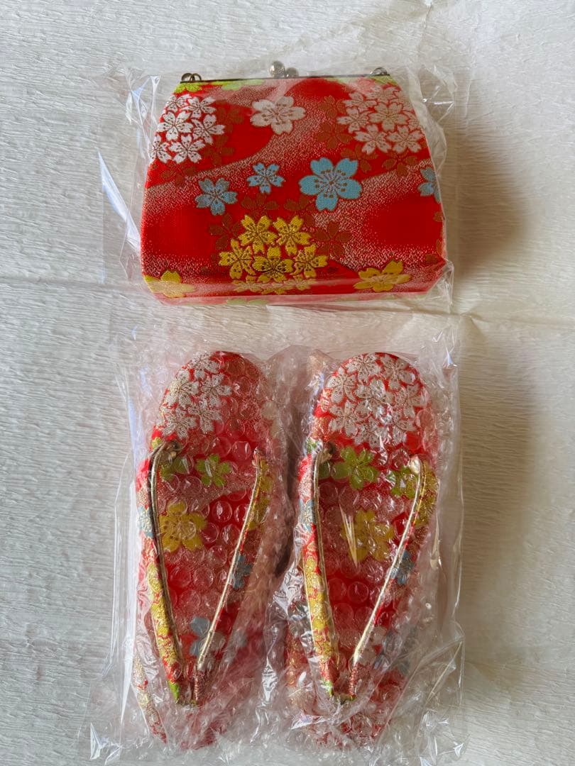 七五三に★正絹手書き友禅　うさぎに紙風船　7歳着物フルセット