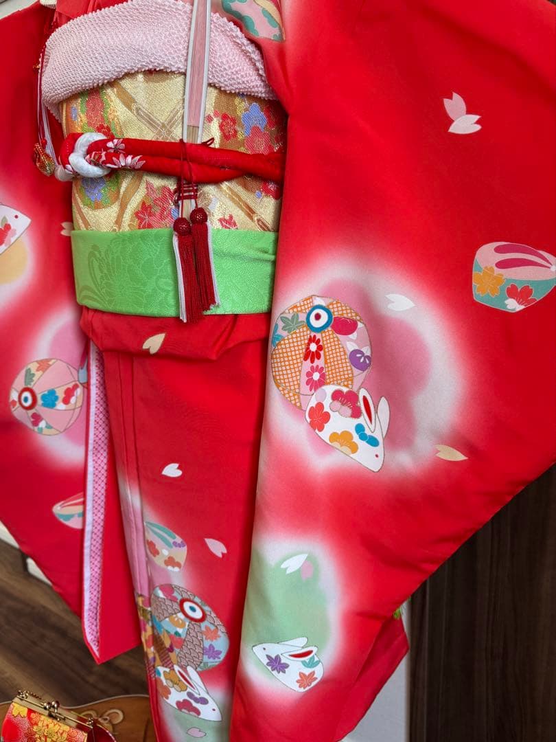 七五三に★正絹手書き友禅　うさぎに紙風船　7歳着物フルセット
