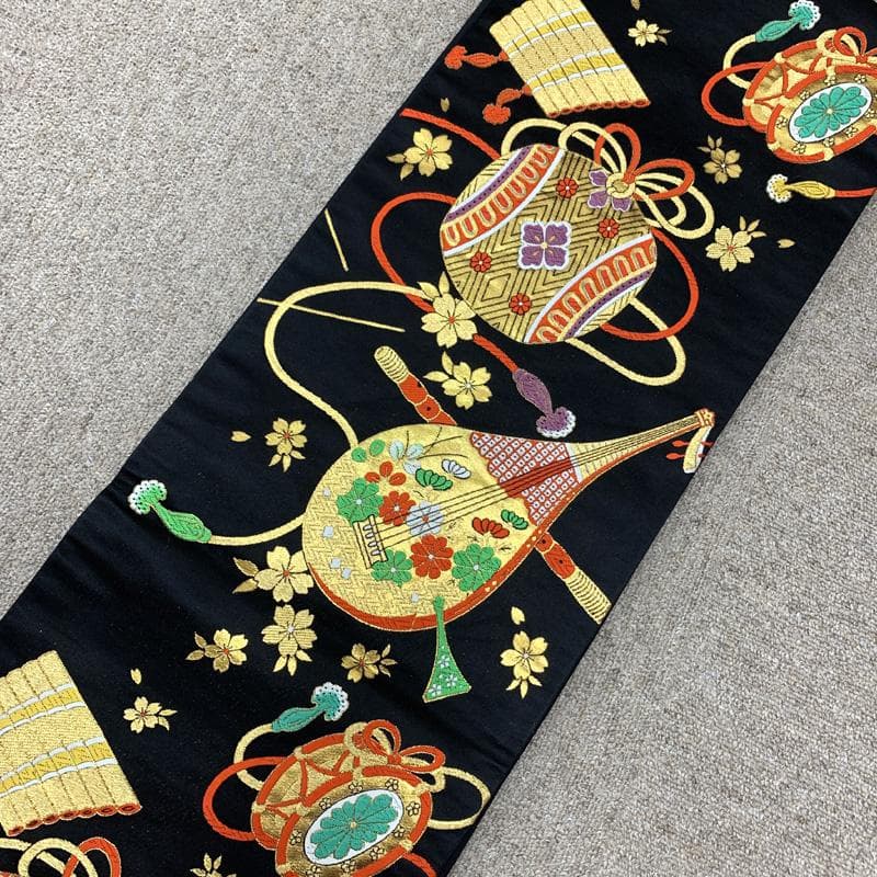 601ag29□七五三 七歳 女児 着物&袋帯 金彩 蝶□美品